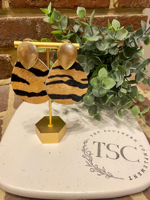 Tiger Print Dangle Earring