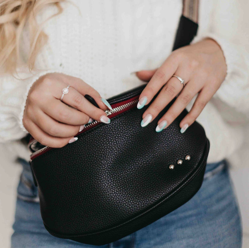 Sutton Crossbody