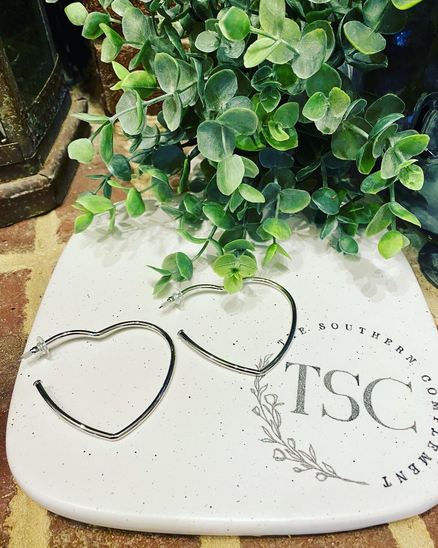 Thin Heart Hoop