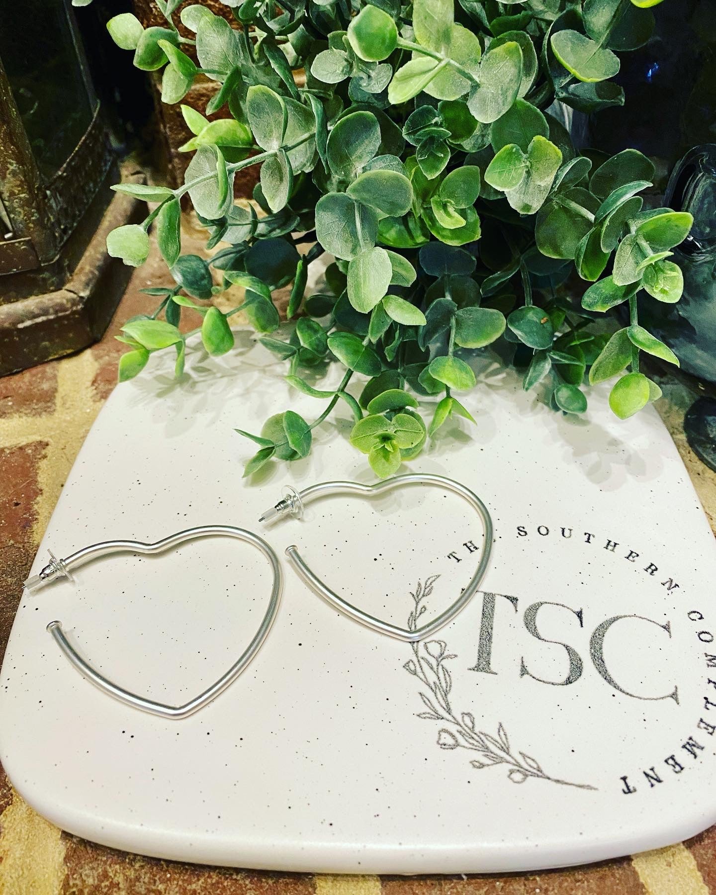 Thin Heart Hoop