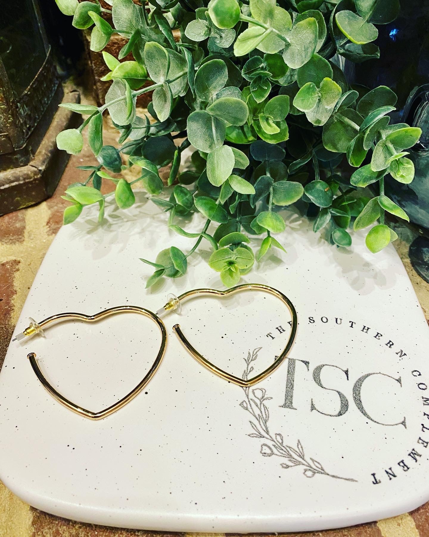 Thin Heart Hoop